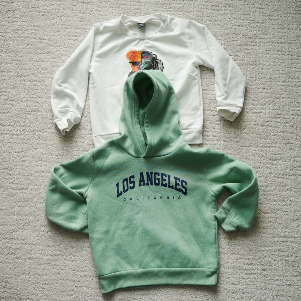 SHEIN Kids Bundle Sage Green Los Angeles Hoodie & White Bear Sweatshirt 5Y
